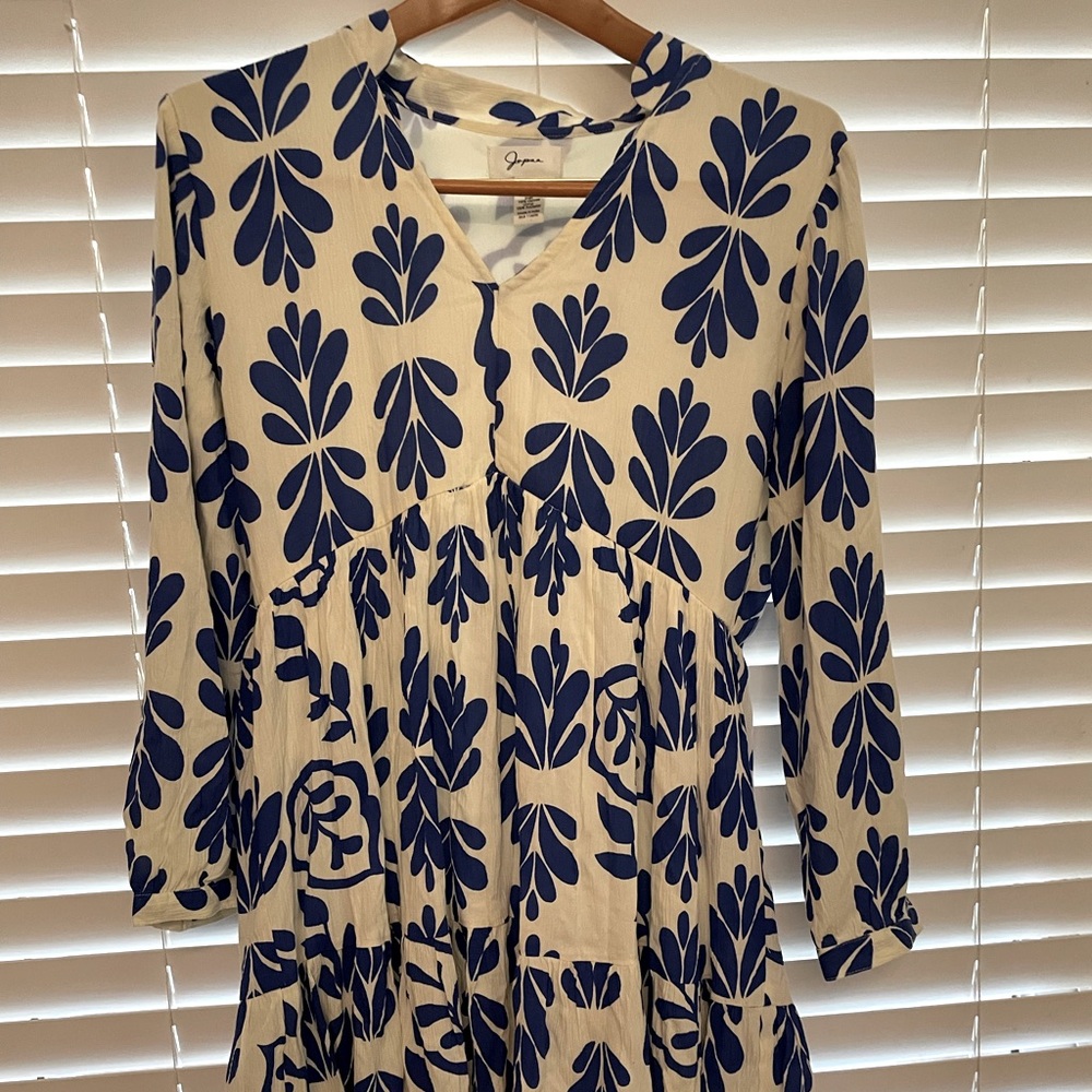 Japna dress, new, gorgeous blue & white, smoke/pet free, WS